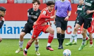 Валентин Йотов, юноша на „Байерн“, подписа със „Славия“ за три сезона