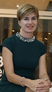 Екатерина Дафовска празнува юбилей със семейството си в Стойките