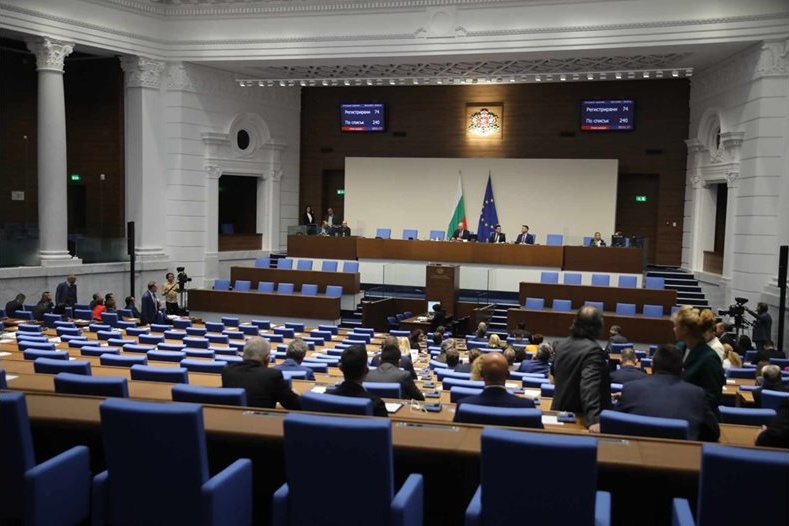 Кратък парламентарен ден: Депутатите приключиха работа за по-малко от два часа