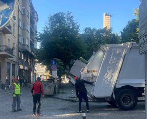 Кризата с боклука в София: "Изгрев", "Подуяне" и "Слатина" преминават към временна организация