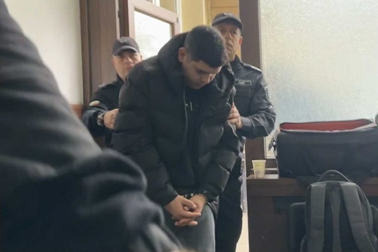 Минимум 15 години затвор грозят шофьора, помел семейство на Околовръстното в Пловдив Минимум 15 години затвор грозят шофьора, помел семейство на Околовръстното в Пловдив