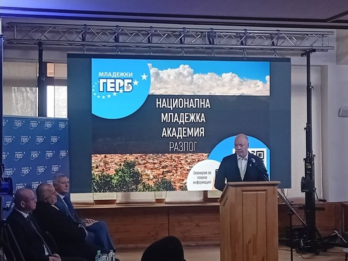 Росен Желязков: Кабинетът функционира като единен орган