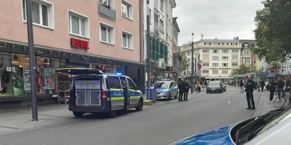 Десетки хиляди протестират срещу нова младежка организация на АзГ в Гисен