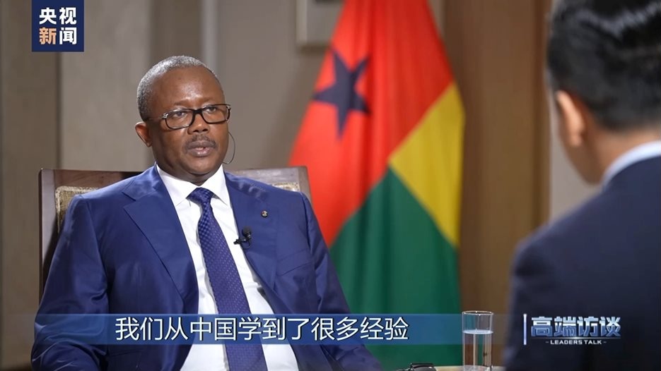 Сваленият президент на Гвинея-Бисау Умаро Сисоко Ембало е в Конго