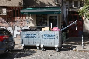 Столична община въвежда временна организация на сметосъбирането в три района от 1 декември