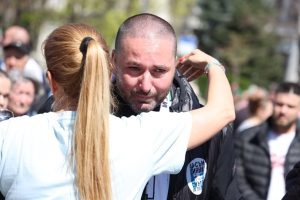 Бащата на Сияна спаси болно дете, родено в деня на трагедията