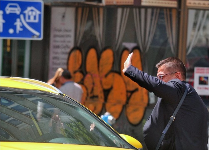 Фотозагадка от „24 часа“: Кой е телевизионният именик?