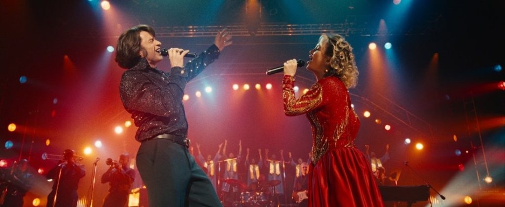 Хю Джакман и Кейт Хъдсън огласят кината със „Song Sung Blue“ през декември