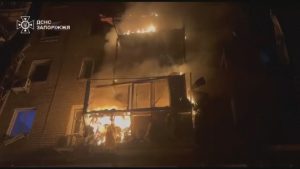 Масирана руска атака срещу Запорожие: 18 ранени и тежки щети