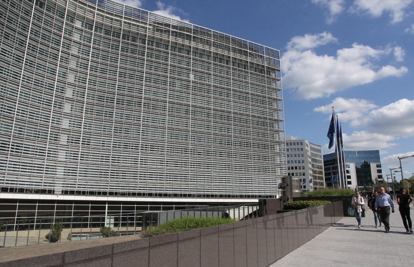 Европейската комисия преведе второ плащане по ПВУ на България: €215 милиона остават блокирани заради антикорупционна реформа