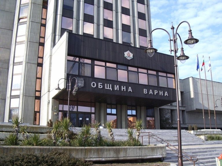 Снежана Апостолова поема управлението на Варна: Коцев излиза в отпуск