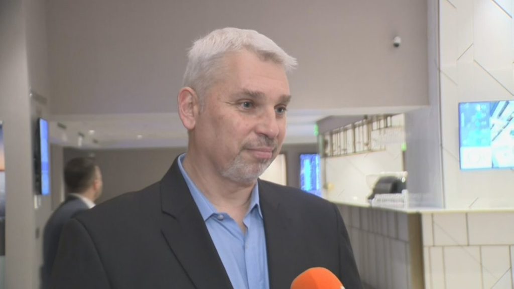 Журналистът Милен Атанасов от БНТ отличен за принос към ВЕИ