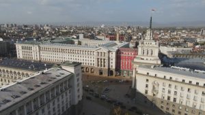 Структурен дефицит и нови данъци: Финансови анализатори с остри критики към Бюджет 2026