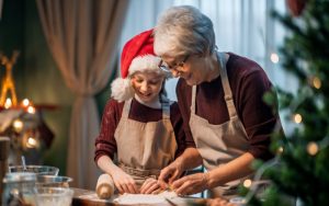 Пенсиите и коледните добавки за декември стартират на 5 декември