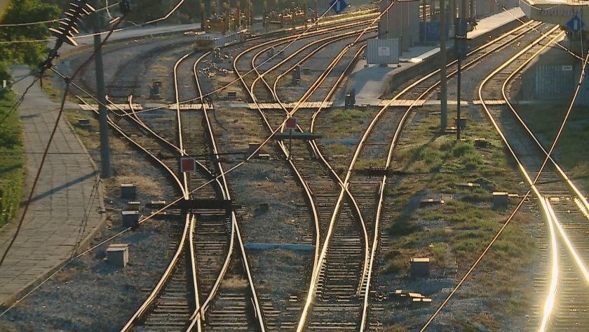 ЖП възел Пловдив: Караджов инспектира проекта за над 298 млн. лева, включващ пробив под Централна гара