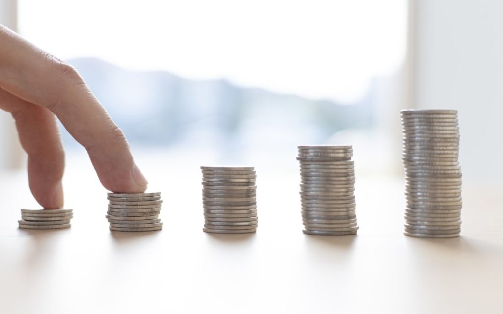 Инфлацията при малката потребителска кошница достигна 0,4% през октомври, НСИ и КНСБ с различни акценти