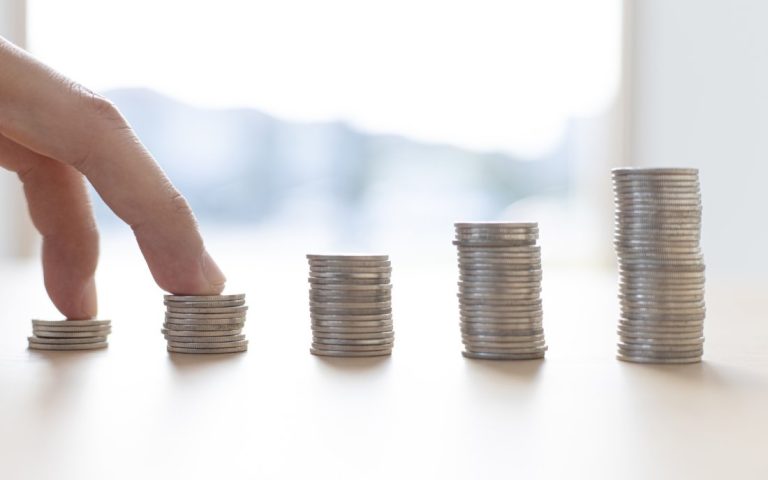 Инфлацията при малката потребителска кошница достигна 0,4% през октомври, НСИ и КНСБ с различни акценти