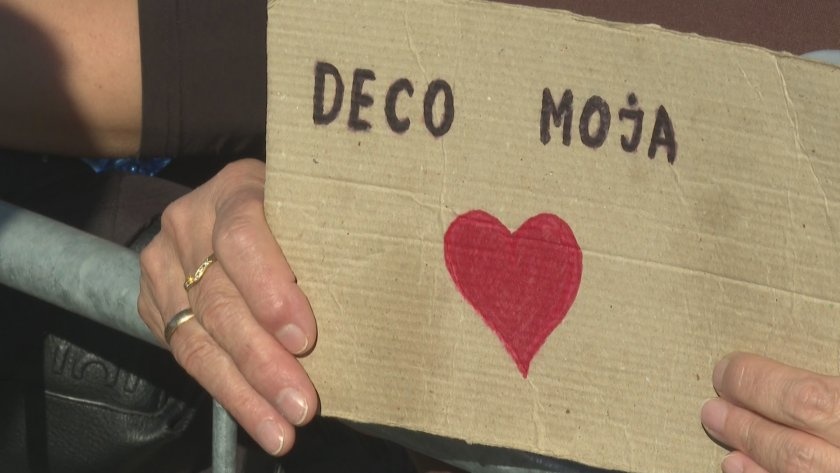 Година след трагедията: "Мама срещу машината" — Сърбия се събуди и нищо не е същото