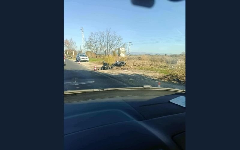 Две тежки катастрофи взеха жертви в Пловдивско и Великотърновско: Загинаха моторист и жена шофьор Две тежки катастрофи взеха жертви в Пловдивско и Великотърновско: Загинаха моторист и жена шофьор