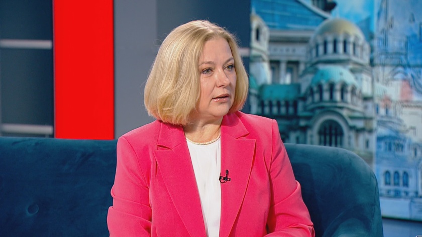 Надежда Йорданова: Дерогацията за „Лукойл“ дава отсрочка, но липсата на опит на Румен Спецов остава ключово предизвикателство