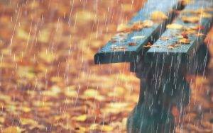 Нестабилно време: Дъжд в цялата страна, снеговалеж в планините и слабо затопляне през уикенда