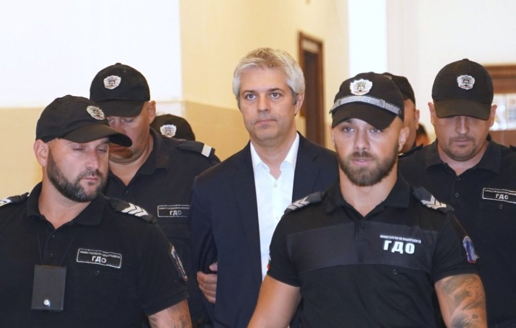 ОИК-Варна решава за мандата на Благомир Коцев: Кметът има над 50 дни отпуск, но е в ареста от юли