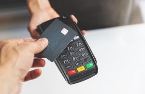 Преминаване към евро: Банковите системи ще прекъснат за 4 часа в новогодишната нощ