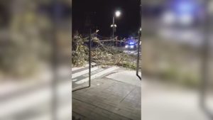 Ураганен вятър връхлетя Царево: Пориви до 90 км/ч, НИМХ обяви жълт код за Бургас