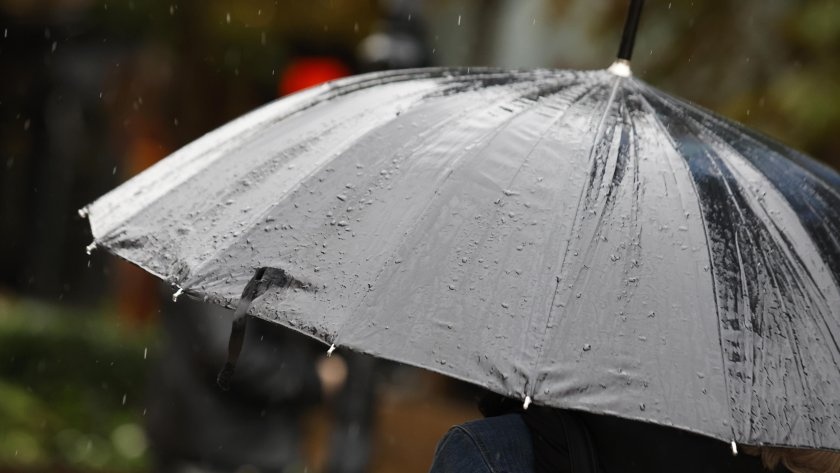 Червен код за проливни валежи в Благоевград, бедствено положение в Петрич