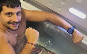 Леденият плувец Теодор Цветков подкрепя мъжкото психично здраве с поредно екстремно предизвикателство