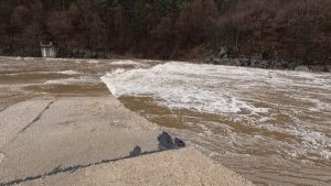 Бедствено положение в Ардино: Села останаха откъснати, мостът над Арда ремонтиран