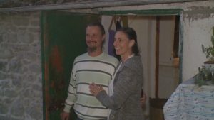 Спорна идилия: Съдът решава за родителските права на семейство, преместило се с децата си в италианска гора