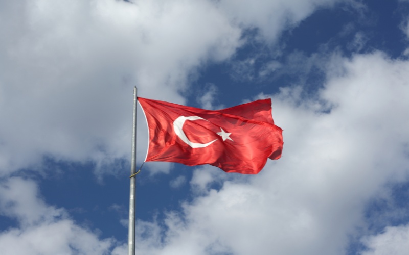 Турски противопожарен самолет катастрофира в Хърватия: Пилотът загина при операция в лоши метеорологични условия