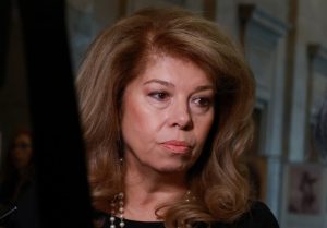 Йотова: Бюджетът е приет без диалог, крие по-голям дефицит и обслужва политически интереси