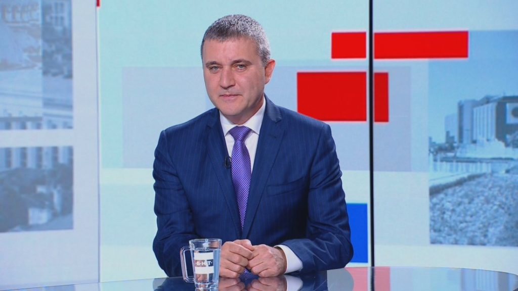 Горанов: Бюджетът е приет на първо четене, не е оттеглен