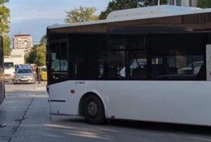 Пиян шофьор на автобус в Пловдив затисна пътничка; дрегерът отчете над 1,2 промила