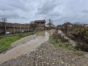 Започва оценка на щетите след наводненията в Сандански, бедственото положение остава