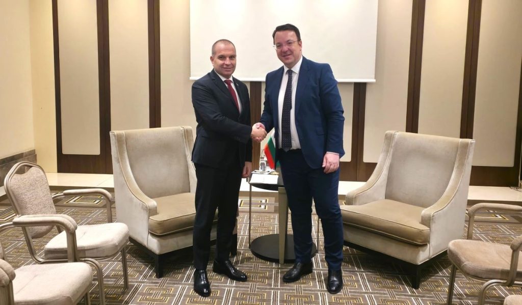 Ключово за Коридор VIII: България и РСМ подписват споразумение за трансграничен железопътен тунел