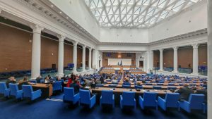 Проектобюджет 2026 предизвика политическа буря: „Слаб 2“ за министъра и бойкот на бизнеса