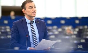 ЕНП настоява за „амбициозен и смел“ Европейски щит на демокрацията срещу руското влияние