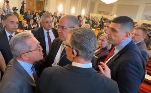 Скандал в парламента: Бюджетната комисия заседава по време на почивка