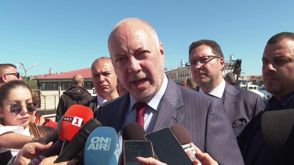 Премиерът Желязков: Кабинетът функционира като единен орган въпреки социалните напрежения