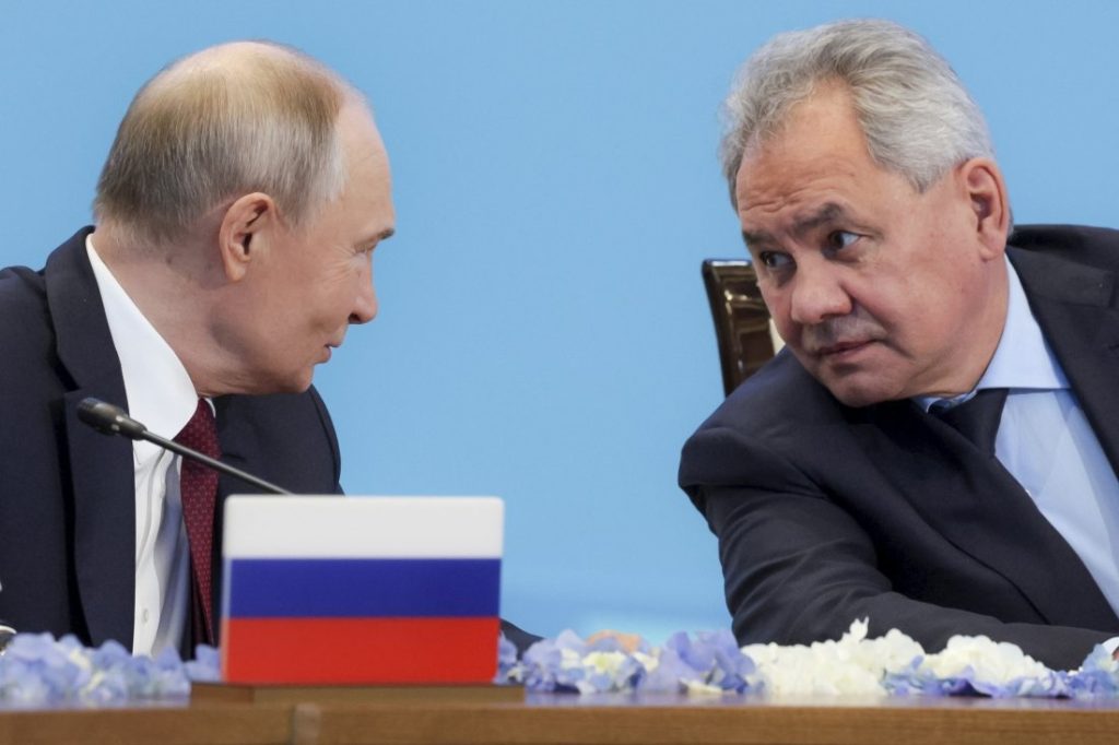 Путин подписа ключови укази: Рокади в Съвета за сигурност и военното министерство на Русия