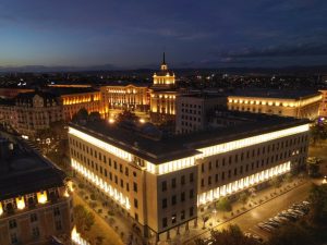 Бюджет 2026 влезе в НС: Увеличение на пенсии, заплати и вноски за сметка на Тристранно съгласуване