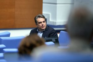 Асен Василев: Назначаването на Румен Спецов за особен управител на „Лукойл“ е „доста лоша шега“