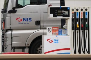 Сърбия под ултиматум: Белград проучва българския опит за спасяване на НИС от санкциите на САЩ