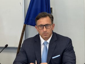 Румен Спецов освободи Евгени Маняхин и увери колектива на „Лукойл Нефтохим Бургас“ за стабилност