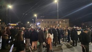 „Шампанско и сълзи“: Терзиев отчете втората година с рекордни инвестиции, докато София протестира срещу паркирането