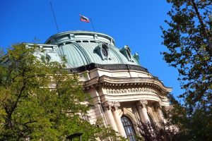 IT специалности и „Военно дело“ с най-високи доходи според университетския рейтинг 2025