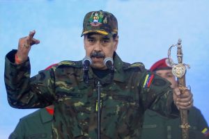 Мадуро подготвя партизанска война и хаос в Каракас при американско нападение